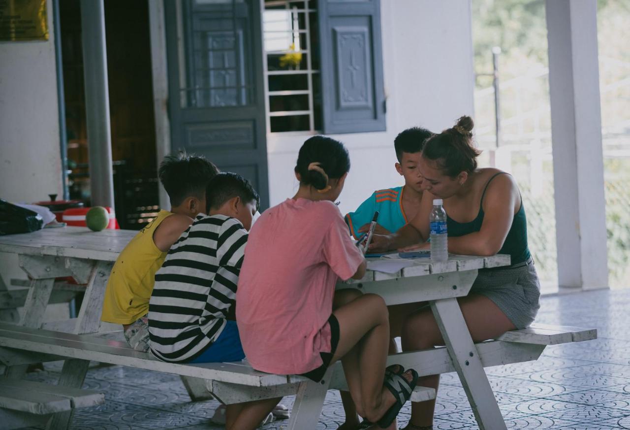 Tam Tinh Vien Homestay Hué Eksteriør billede