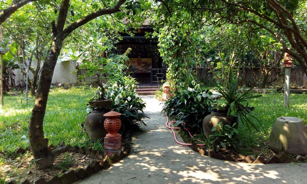 Tam Tinh Vien Homestay Hué Eksteriør billede
