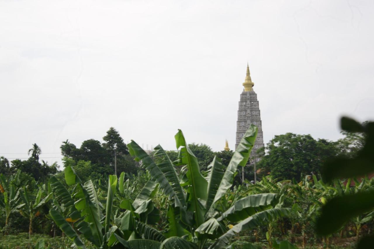 Tam Tinh Vien Homestay Hué Eksteriør billede