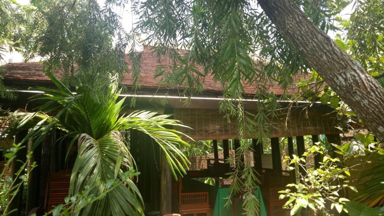 Tam Tinh Vien Homestay Hué Eksteriør billede