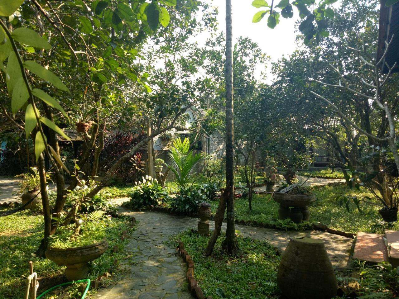 Tam Tinh Vien Homestay Hué Eksteriør billede